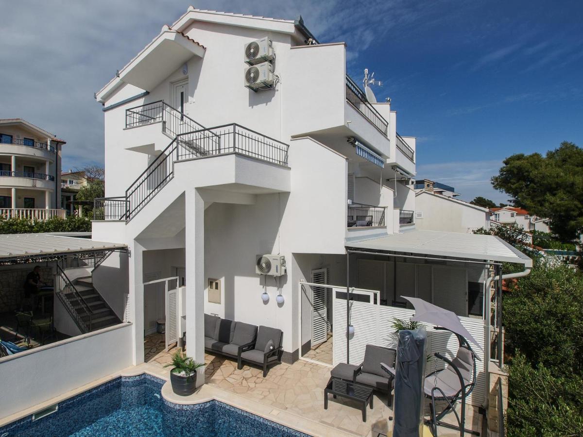 Villa Sirenis トロギール エクステリア 写真