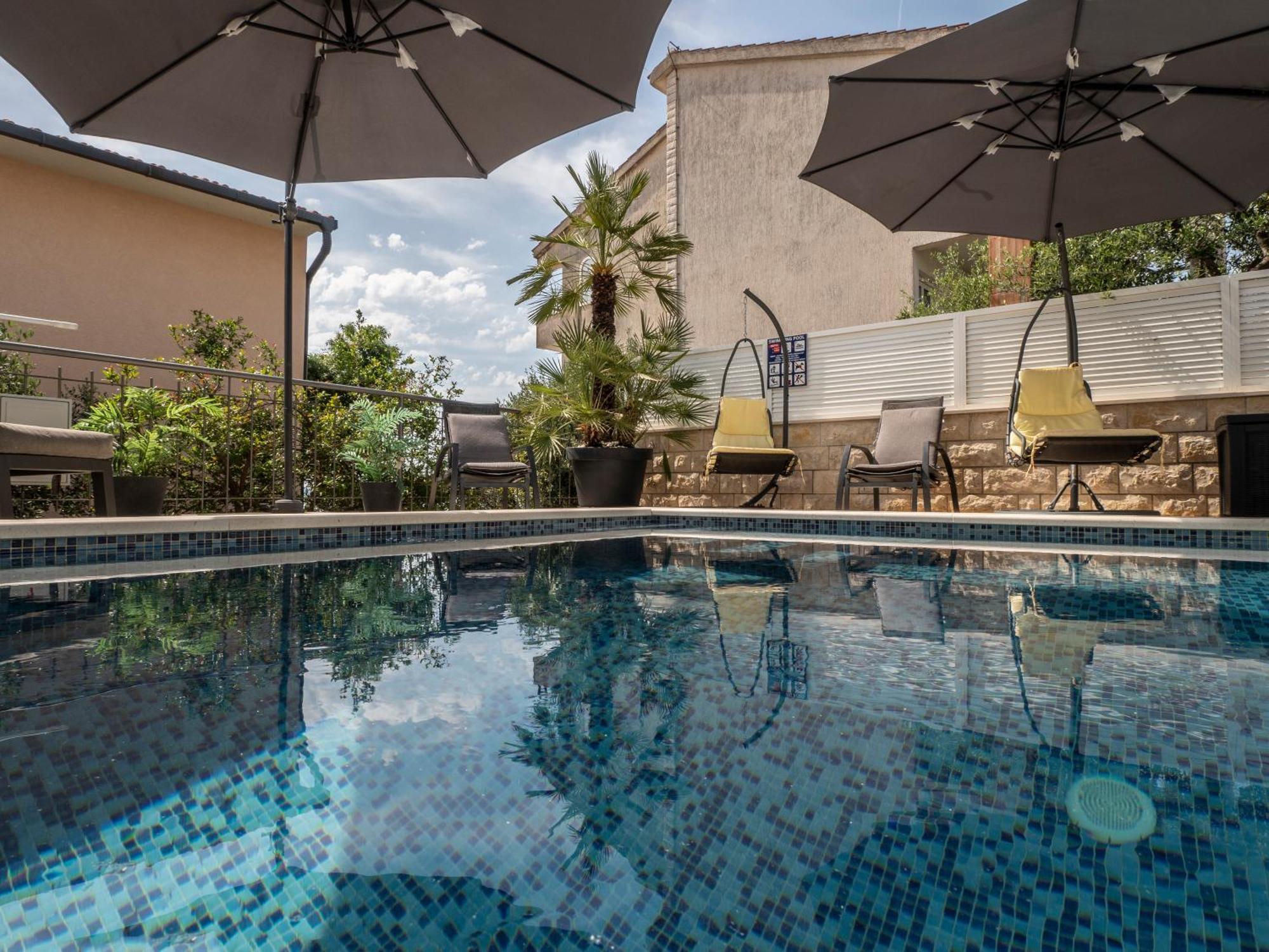 Villa Sirenis トロギール エクステリア 写真